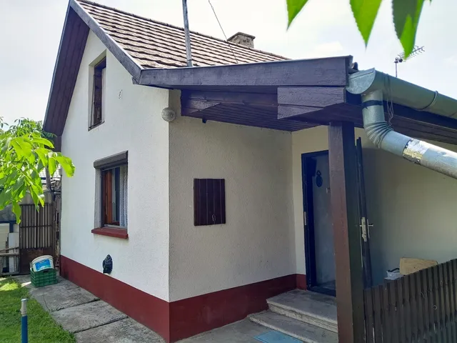 Eladó ház Debrecen, Csapókert 30 nm