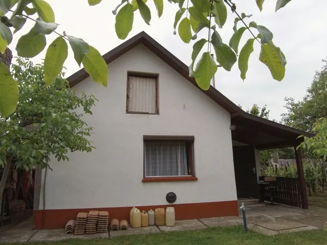Eladó ház Debrecen, Csapókert 30 nm