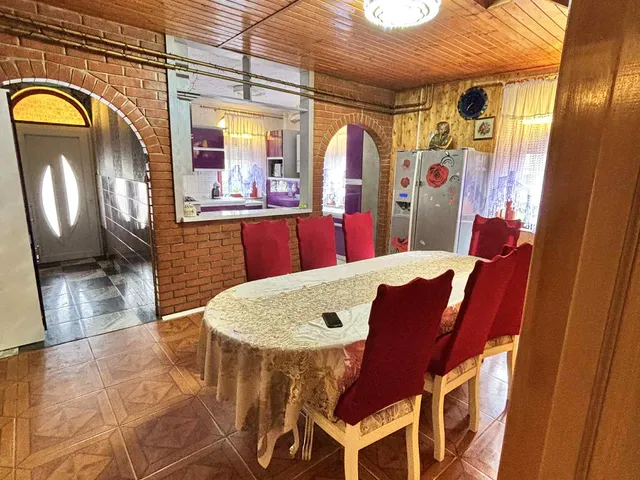 Eladó ház Hajdúszovát 180 nm