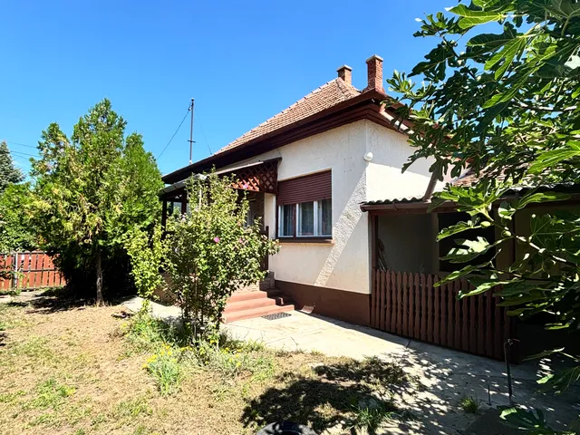 Eladó ház Nádudvar, rákóczi 85 nm