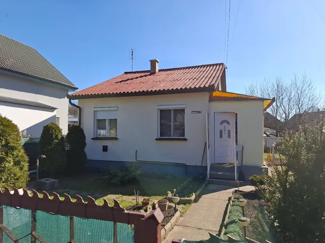 Eladó üdülő és hétvégi ház Hajdúszoboszló, rezeda 55 nm