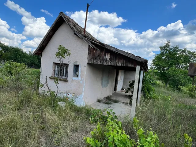 Eladó telek Bocskaikert 1200 nm