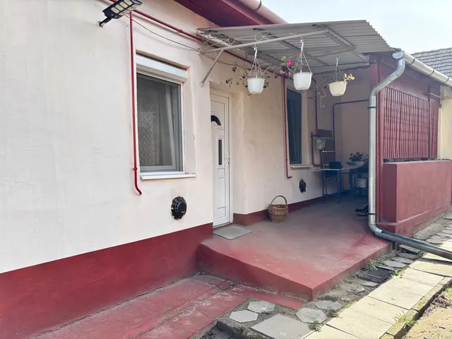 Eladó ház Hajdúsámson, Városközpont 45 nm