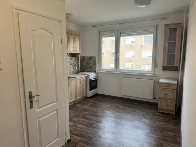 Eladó lakás Miskolc, Győri kapu, Thököly 49 nm