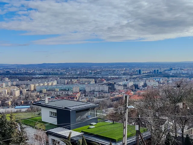 Eladó lakás Budapest III. kerület, Remetehegy, Nyereg út 158 nm