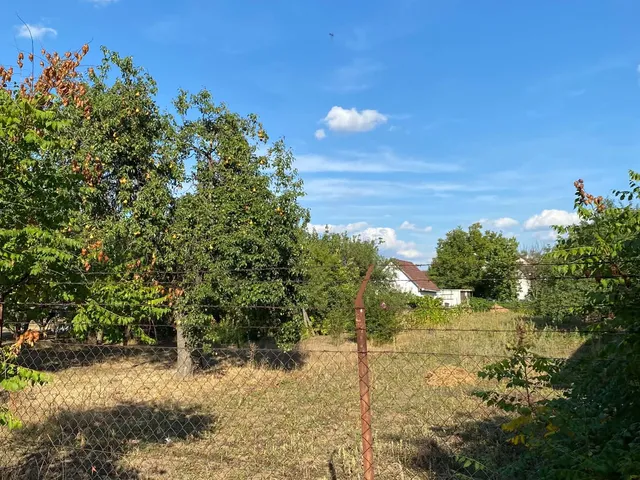 Eladó telek Halmaj 1058 nm