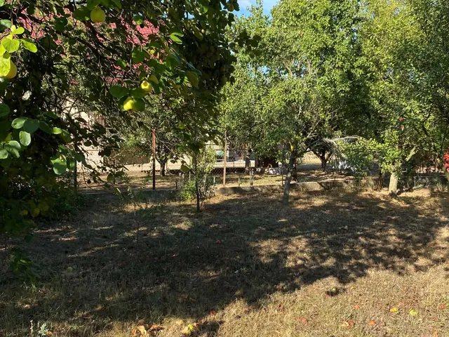 Eladó telek Halmaj 1058 nm