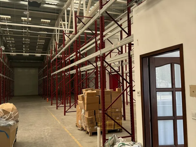 Kiadó kereskedelmi és ipari ingatlan Kecskemét 800 nm