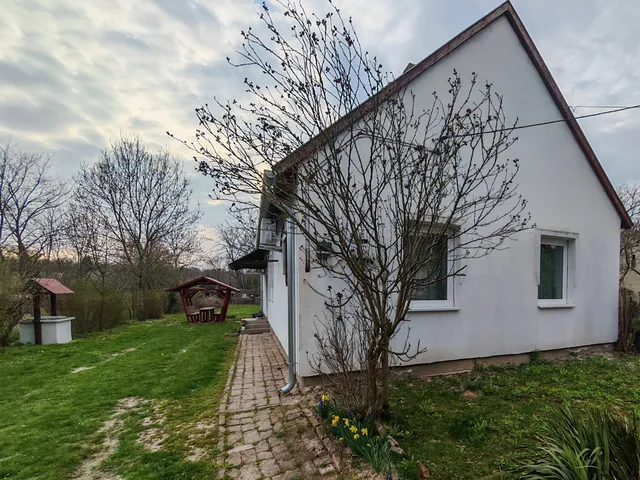 Eladó ház Tikos 90 nm