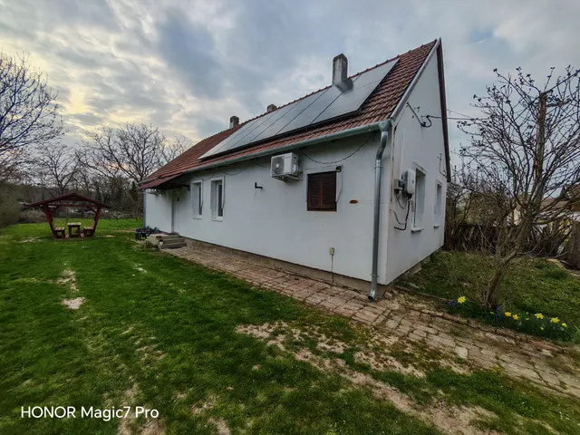 Eladó ház Tikos 90 nm