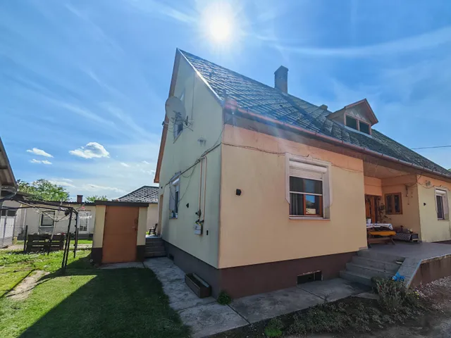 Eladó ház Lengyeltóti 180 nm