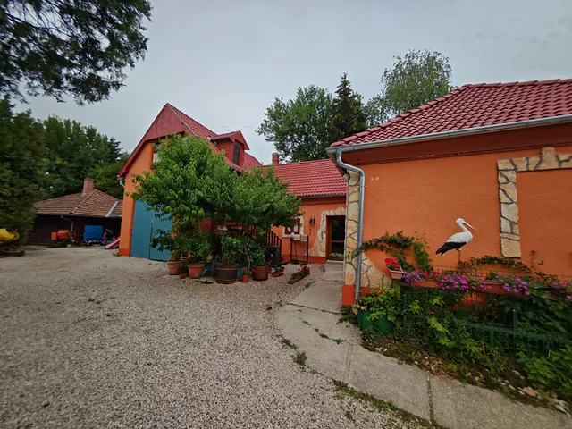 Eladó ház Kehidakustány 170 nm