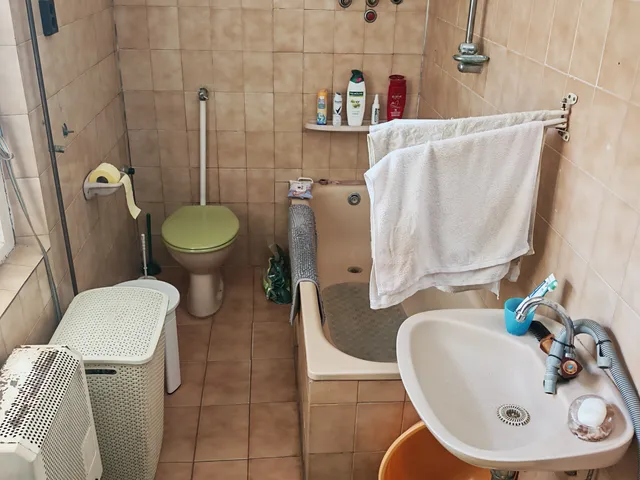 Eladó ház Táska 90 nm
