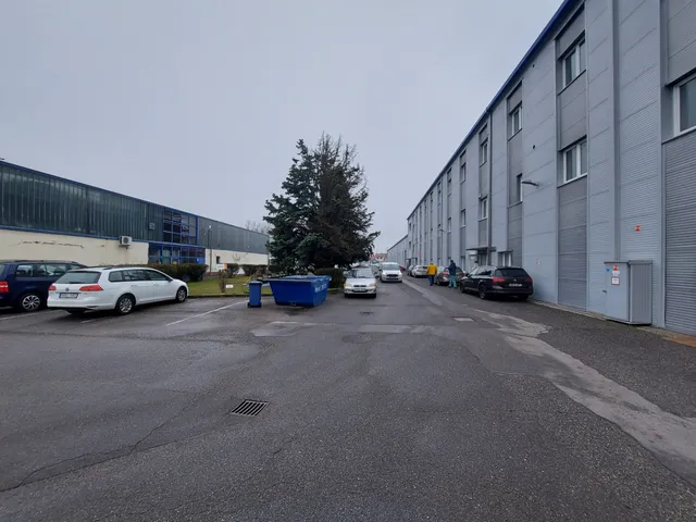 Kiadó kereskedelmi és ipari ingatlan Budapest XXIII. kerület, Soroksár 78 nm