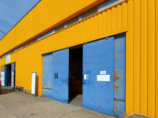 Kiadó kereskedelmi és ipari ingatlan Budapest XXIII. kerület, Orbán hegy 432 nm