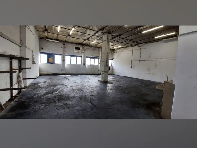 Kiadó kereskedelmi és ipari ingatlan Budapest XXIII. kerület, Orbán hegy 500 nm