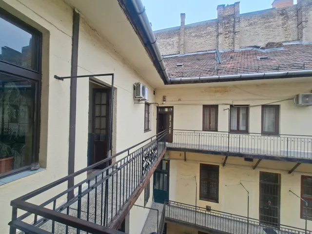 Eladó lakás Budapest VIII. kerület, Palotanegyed 112 nm