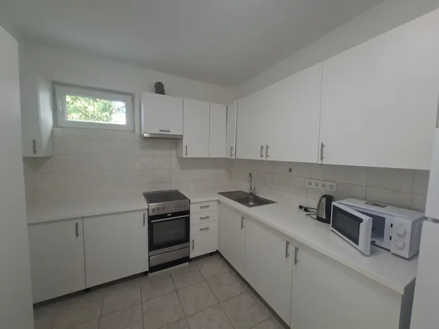 Kiadó lakás Székesfehérvár, Maroshegy 42 nm