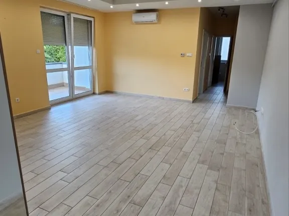 Kiadó lakás Debrecen, Hatvan utcai kert 75 nm