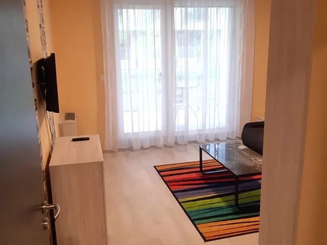 Kiadó lakás Debrecen, Nagyerdő 45 nm