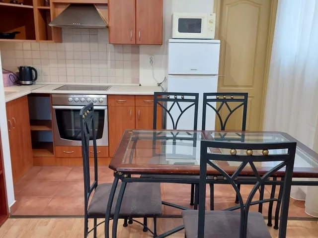 Kiadó lakás Debrecen, Nagyerdő 45 nm