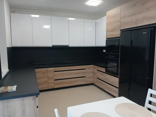 Kiadó lakás Debrecen, Homokkert 100 nm