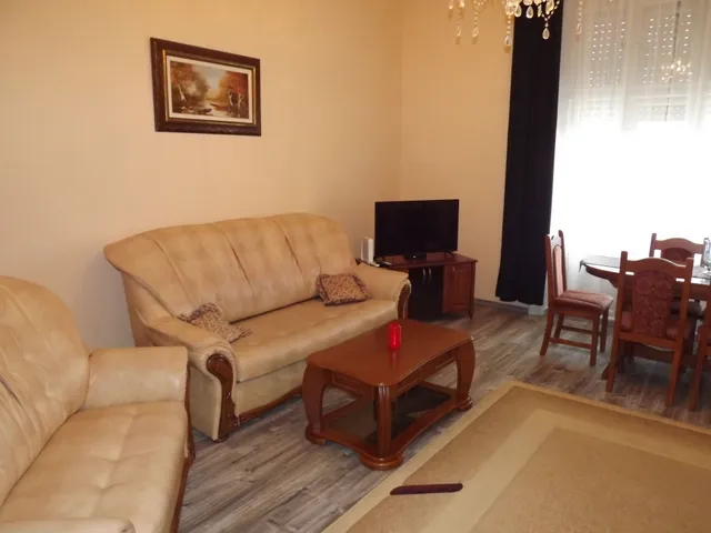 Kiadó lakás Debrecen, Belváros 64 nm