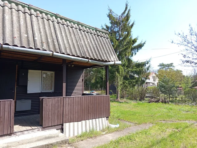 Eladó telek Pócsmegyer, Surány 579 nm