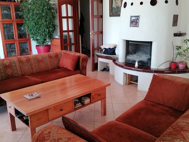 Eladó ház Szentendre, Izbég 235 nm