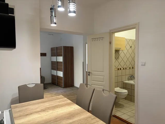 Eladó lakás Budapest III. kerület, Csillaghegy, 0 63 nm