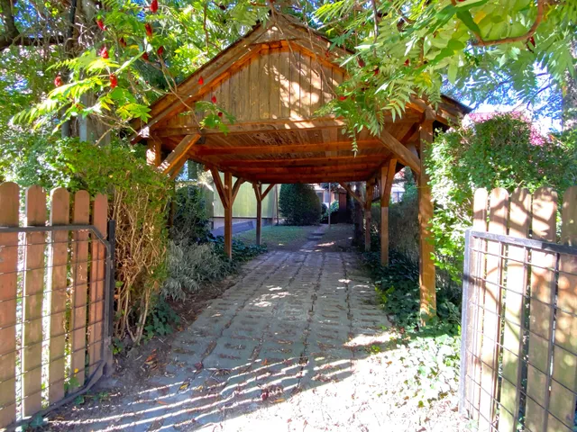 Eladó ház Pomáz, Vörösmarty-lakótelep, 0 110 nm