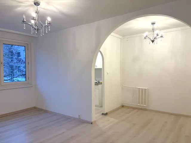 Eladó lakás Budapest III. kerület, Pók utcai lakótelep, 0 55 nm