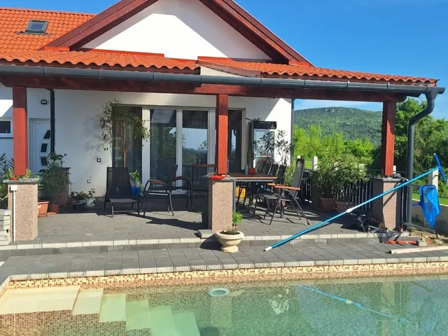 Eladó ház Pomáz 105 nm