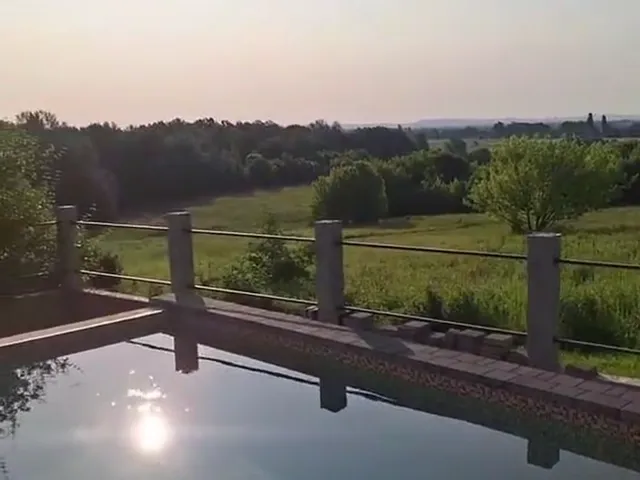 Eladó ház Pomáz, 0 105 nm