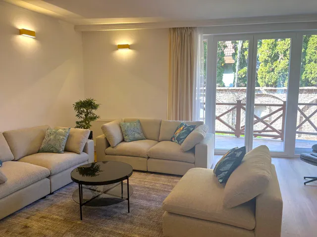 Eladó ház Budapest III. kerület, Csillaghegy 230 nm