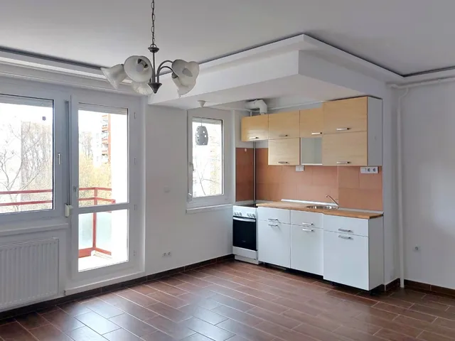 Eladó lakás Budapest III. kerület, Pók utcai lakótelep, 0 54 nm