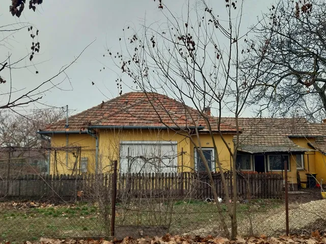 Eladó ház Kőröstetétlen 82 nm