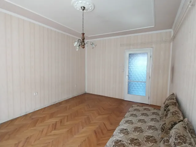 Eladó lakás Szolnok, Belváros 36 nm