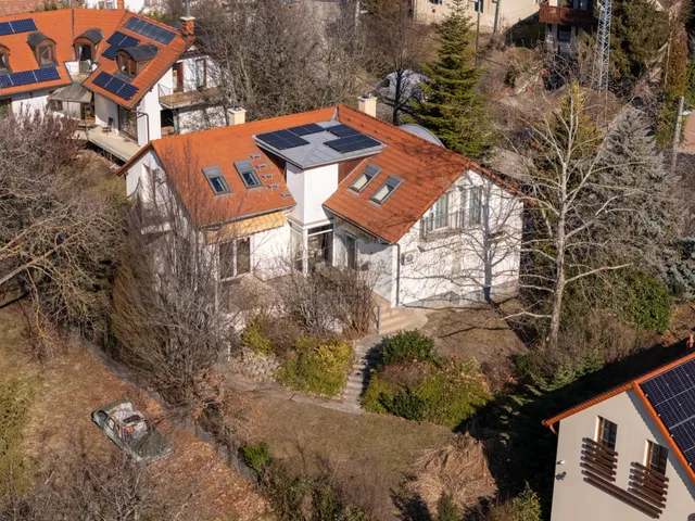 Eladó ház Budakeszi 330 nm