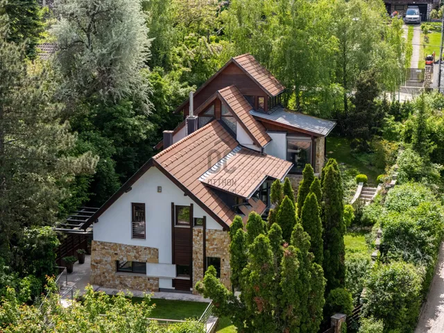 Eladó ház Solymár 297 nm