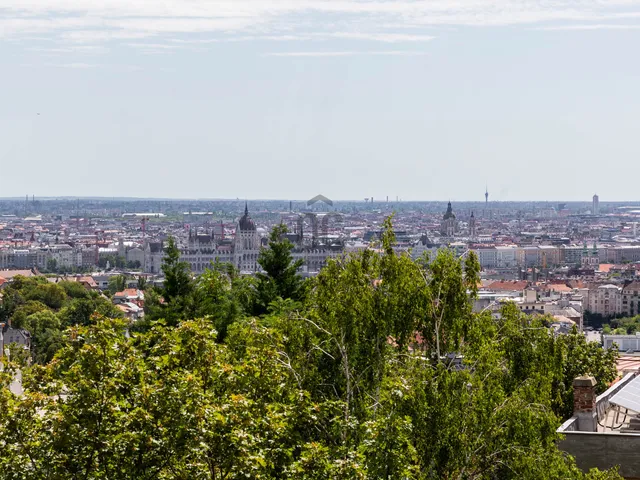 Eladó lakás Budapest II. kerület, Rézmál, Lévay utca 141 nm