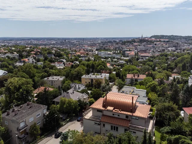 Eladó lakás Budapest II. kerület, Rézmál, Lévay utca 141 nm