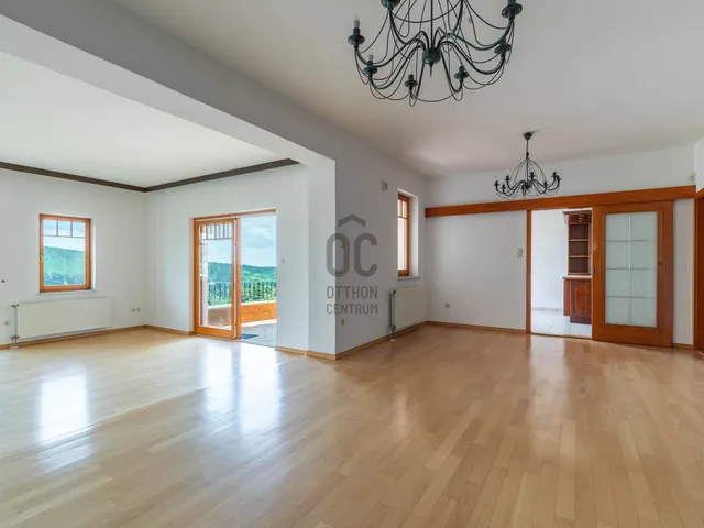 Kiadó ház Budapest II. kerület, Máriaremete, Turul köz 354 nm
