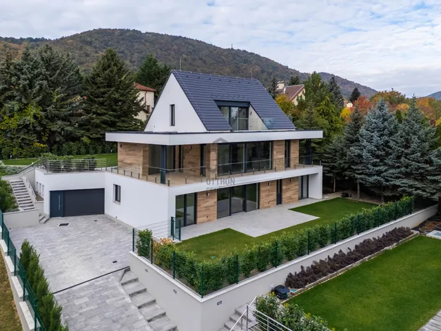 Eladó lakás Budapest III. kerület, Táborhegy 124 nm