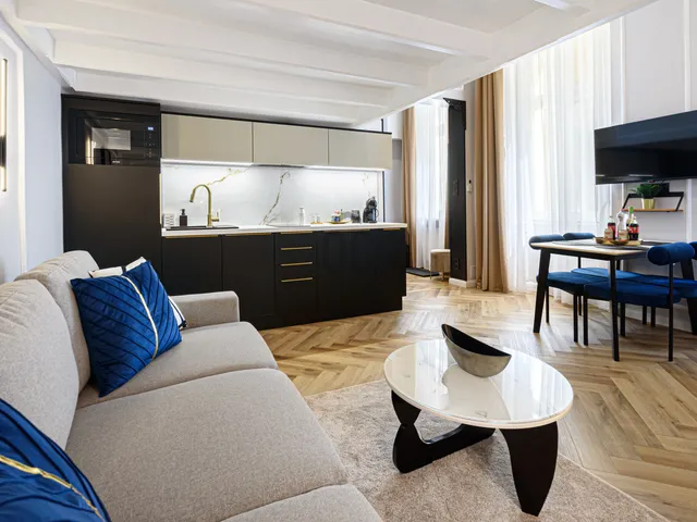 Eladó lakás Budapest VI. kerület, Liszt Ferenc tér 36 nm