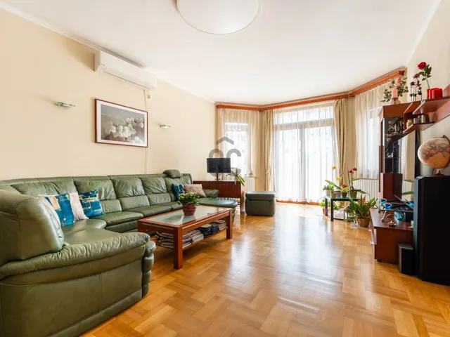 Eladó lakás Budapest XI. kerület, Pösingermajor 136 nm