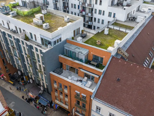 Eladó lakás Budapest VI. kerület, Paulay Ede utca 133 nm