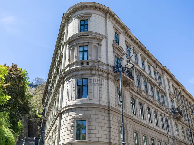 Eladó lakás Budapest I. kerület 94 nm