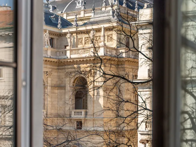 Eladó lakás Budapest VI. kerület, Andrássy út 51 nm