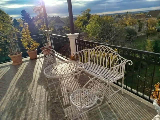 Eladó ház Budapest XXII. kerület, Budafok 368 nm